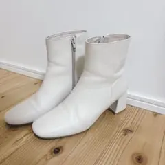 Item thumbnail for item 526923cb-10b1-4c8c-9a74-363d7a2a9353