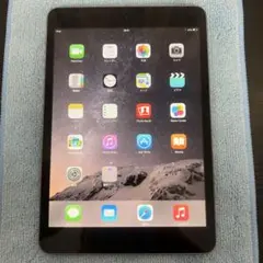 Item thumbnail for item 5a2d3b40-59b8-4428-9815-2861dc0db3df