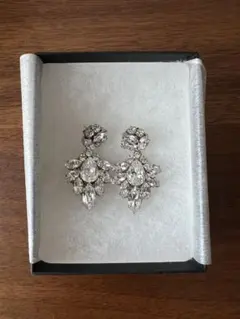 ウエディング　ブライダルピアス　結婚式