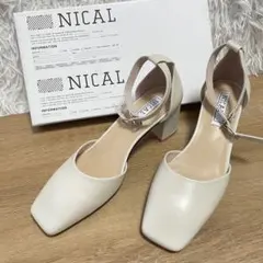 新品 ❤︎ 本革　NICAL スクエアトゥセパレートパンプス　アイボリー　24cmのサムネイル