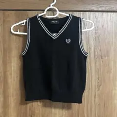 COMME CA ISM ブラック Vネックニットベスト 110A