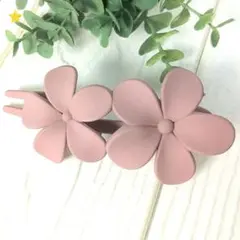 ピンクフラワーヘアクリップ　1個　カジュアル　エレガント　まとめ髪　おしゃれ