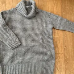 フェリシモ　グレー タートルネックニット