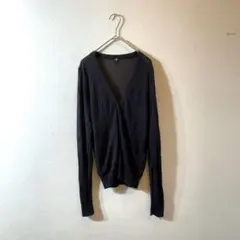 ユニクロ　ライトVネックカーディガン　M ブラック　長袖　シアー 万能 黒 羽織