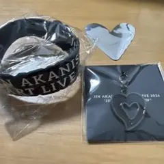 赤西仁 HEART LIVE 2026 7/4限定 チャーム&落下物ハートセット - メルカリ
