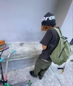 supreme ビーニー　ブラック