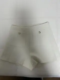 ホワイト テクスチャーショートパンツ ハイウエスト