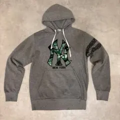 ニューヨークヤンキースパーカー