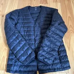 美品　ユニクロ　ウルトラライトダウン　XS ネイビー