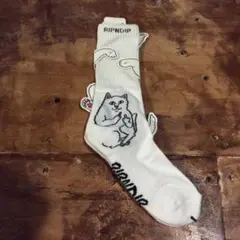 新品 RIPNDIP ソックス ホワイト 猫のサムネイル