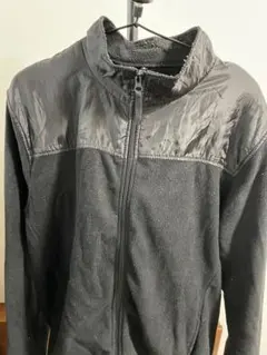 黒 フリースジャケット