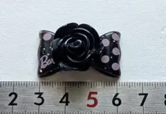 黒いバラと黒リボンのデコパーツ　3個