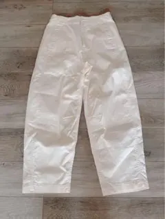 【美品】ユニクロ　ユニクロC バレルパンツ　ホワイト