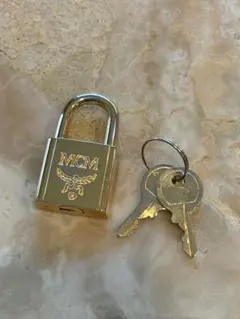 Item thumbnail for item 35b7617c-9f78-40be-b2c9-4e2948ddcbf3