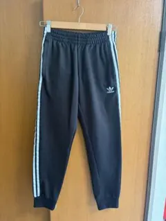 アディダスオリジナルス　トラックパンツ　ジョガーパンツ　ジャージ　M