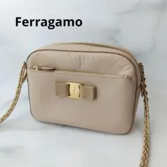 フェラガモショルダーバック Ferragamoショルダーバック