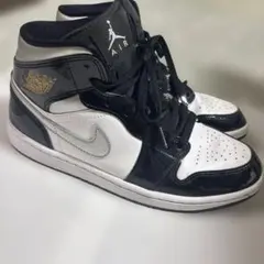AIR JORDAN スニーカー