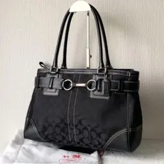 COACH Hamptons signature turnlok y2k - メルカリ