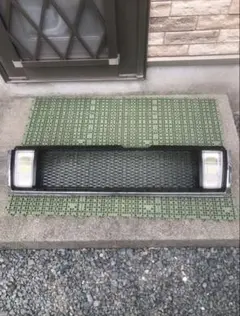 S13前期フロントグリル 使用感はありますが、美品な方だと思います 