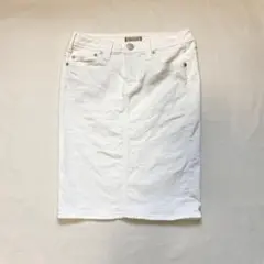 Item thumbnail for item 52f6e15d-35c2-43c4-8a87-975e5f9dfb70