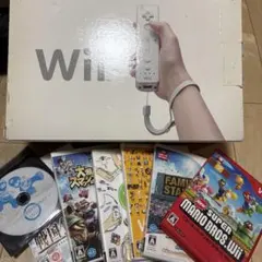 Wii本体セット ソフトマリオカートなど8本、ハンドル、リモコン 『動作確認済』