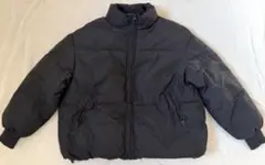 【春の寒暖差に】ボックスシルエット 中綿ジャケット 黒 身幅広め 短丈 L相当