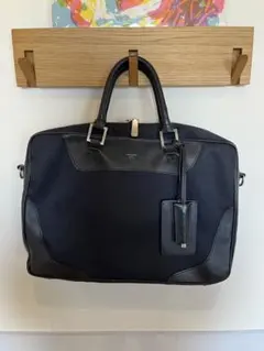 Item thumbnail for item 05a469f5-ce5f-4a3e-94bc-db1ee132f12b