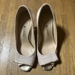 DIANA ピンク クロコ型押し オープントゥハイヒール