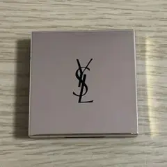 イヴ・サンローラン　アイシャドウ