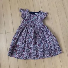 BeBe 完売品　フラワープリント ワンピース 120センチ