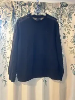 adidas ブラック?!グレー?!トレーナー