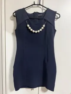 ネイビー ノースリーブドレス パールネックレス付き（M size）