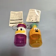 ディズニーキャラクター キーホルダー 2個セット　ドナルド、プルート