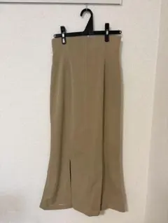 マーメイドスカート　ベージュ　cheekのサムネイル