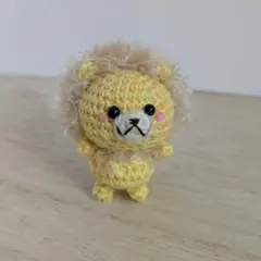 あみぐるみ　ちびライオン　手染め毛糸×白茶さらヘアー　ぴんくほっぺ　キーホルダー