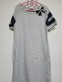 MONNALISA 半袖ワンピース グレー 140cmのサムネイル