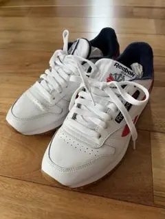 Reebok Classic leather スニーカー24.5のサムネイル