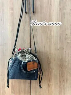 ブラックデニムリメイク☆巾着バック