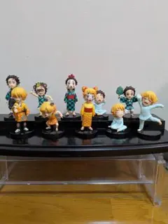 鬼滅の刃　ワールドコレクタブルフィギュア　我妻善逸　竈門炭治郎　コレクション