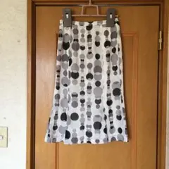 マーメイドラインスカートのサムネイル