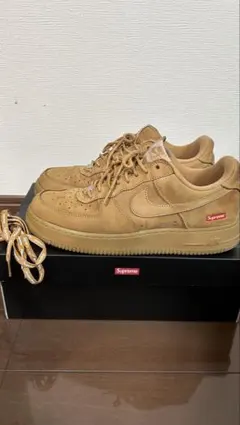 Nike Air Force 1 supremeコラボ