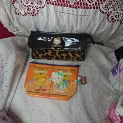 ハローキティヒョウ柄ペンポーチ、トゥィーティーコラボポーチ マスコットセット