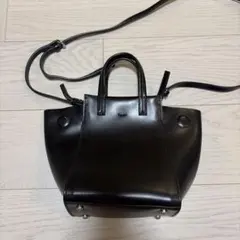 ヤーキ　ショルダーバッグ