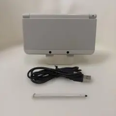 Newニンテンドー3DS ホワイト ソフト付き