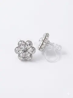 花形クリスタルイヤリング