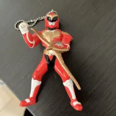 レッド戦隊ヒーローフィギュア チェーン付き