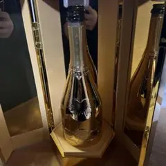 アンスティル・シャンパーニュ エンジェル ゴールドの空箱
