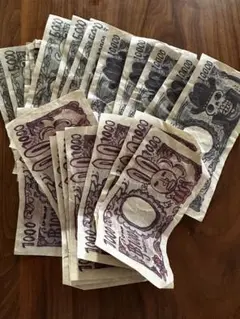 ワンピース1000円 5000円 10000円　シワあり