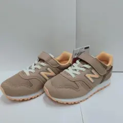 ニューバランス　YV373PM2　18.0㎝　新品未使用 女の子男の子スニーカー