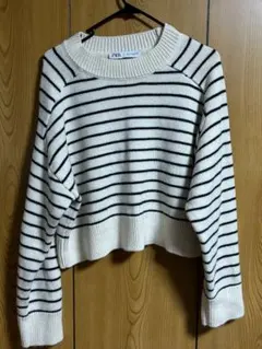 ZARA ショート丈ボーダーニット　ボートネック　クロップドスタイル